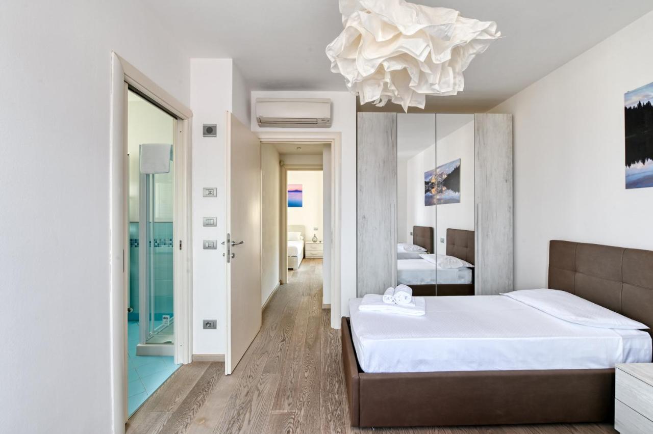 Pearl House - Sirmione Holiday - Jacuzzi Privata Екстер'єр фото