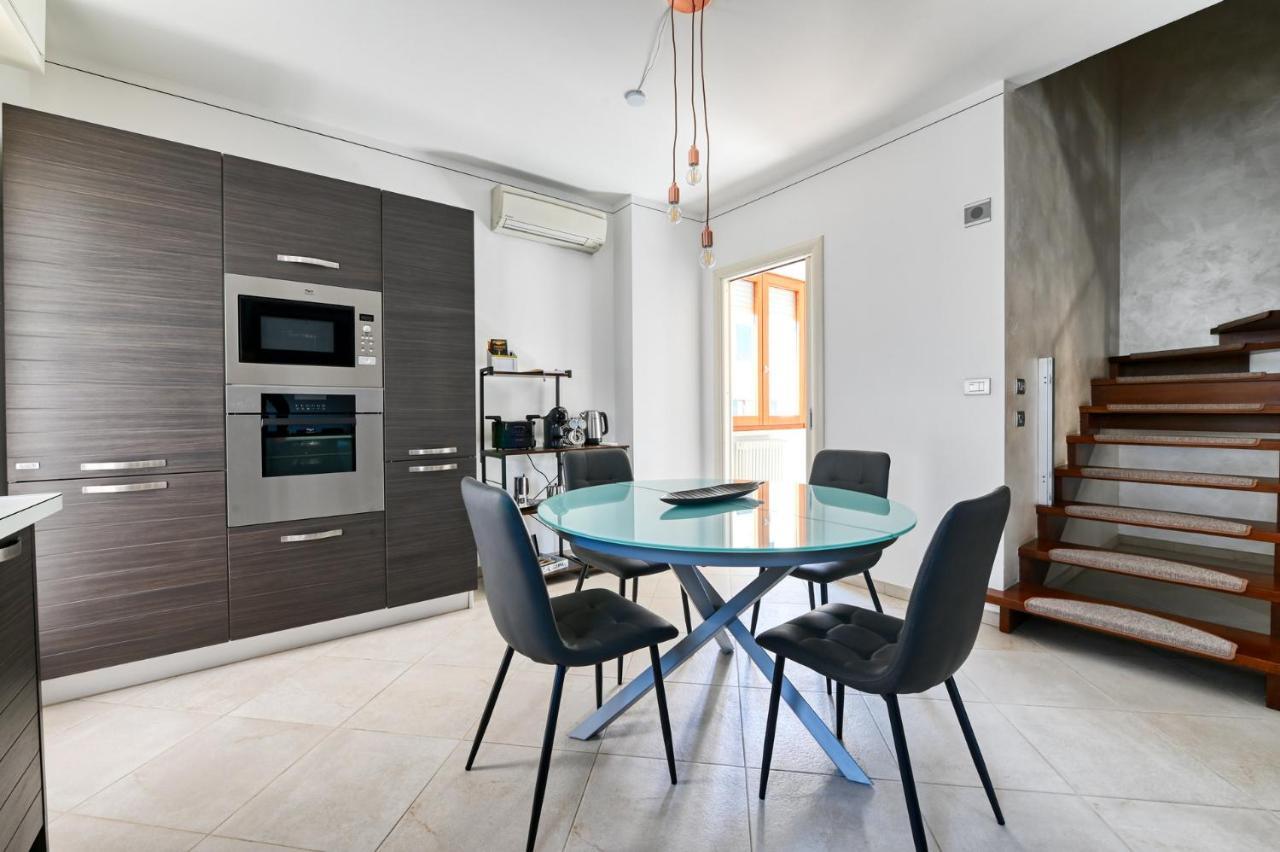 Pearl House - Sirmione Holiday - Jacuzzi Privata Екстер'єр фото