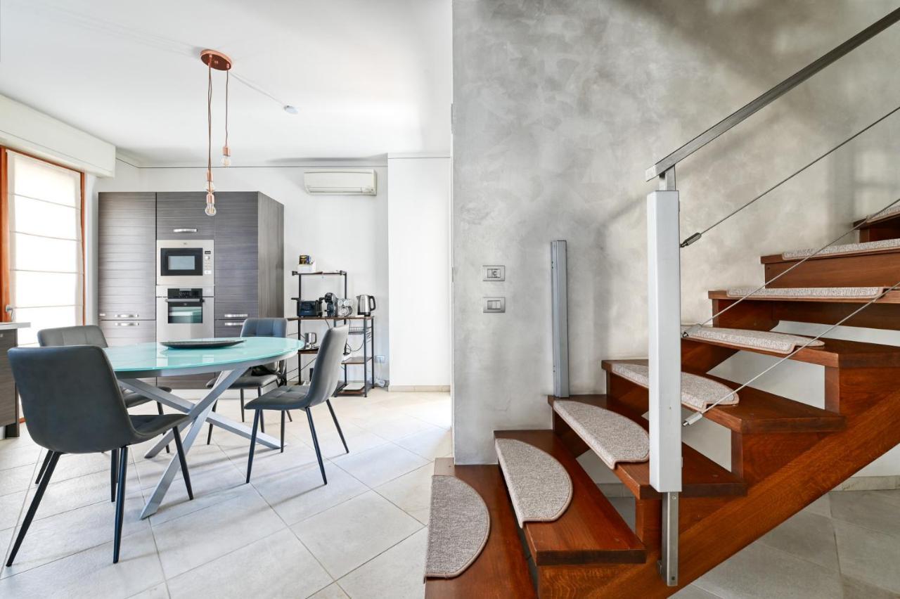 Pearl House - Sirmione Holiday - Jacuzzi Privata Екстер'єр фото